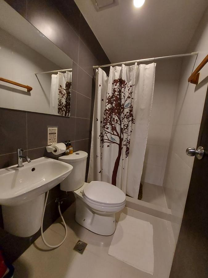 קורון Acacia Garden Inn And Suites מראה חיצוני תמונה