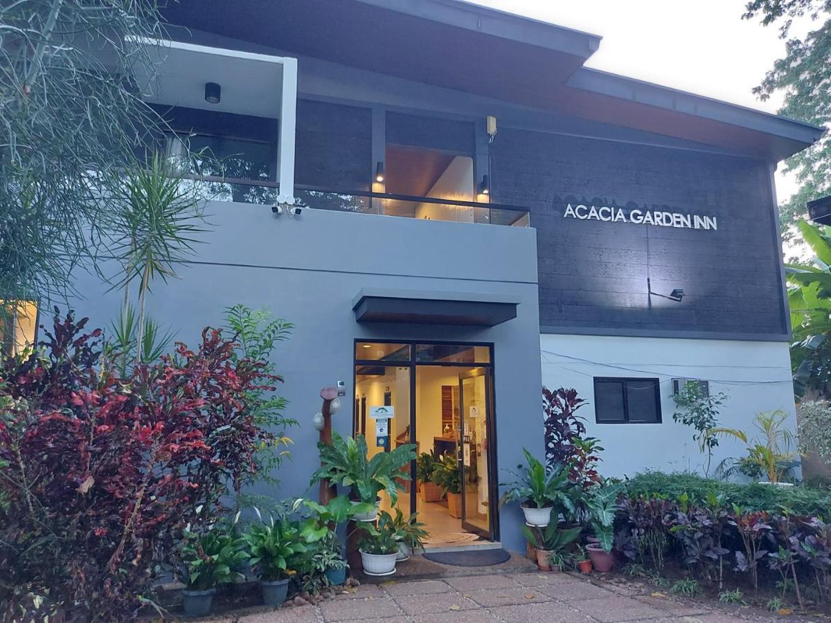 קורון Acacia Garden Inn And Suites מראה חיצוני תמונה